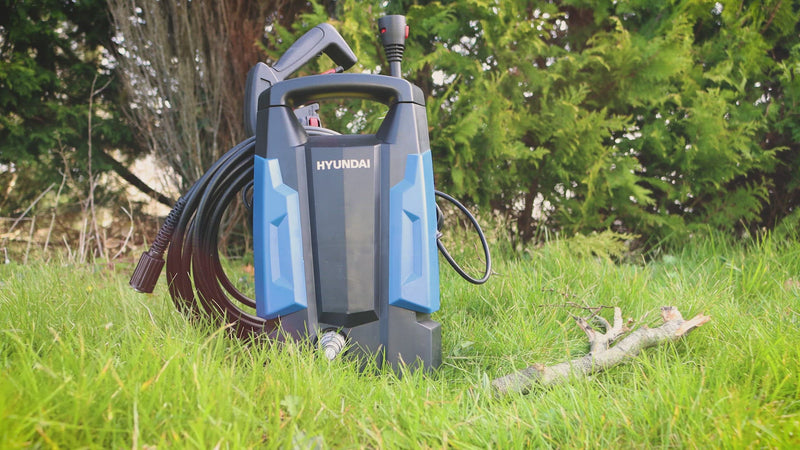 Load and play video in Gallery viewer, Hyundai 1700W 1740psi / 120bar Electric Pressure Washer
